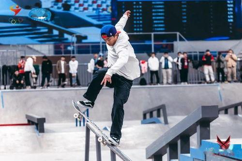 滑板比赛国产解说视频,激情四溢！国产滑板比赛解说视频精彩回顾