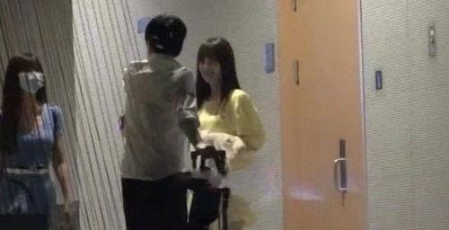 国产情侣有码视频播放,揭秘真实情侣生活片段