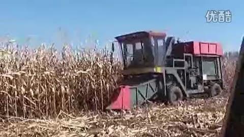 国产秸秆收割机生产视频,高效环保，助力农业现代化